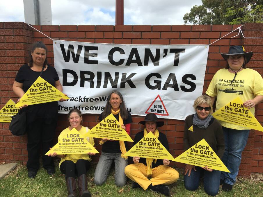 Working together: Lock the Gate is holding workshops around the state, giving people the chance to make submissions for the WA Fracking Inquiry. Photo: Supplied.