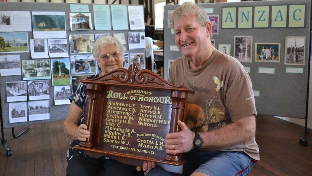 Pat Gray and John Alferink from Margaret River and Districts Historical Society with the town's new Roll of Honour replica.