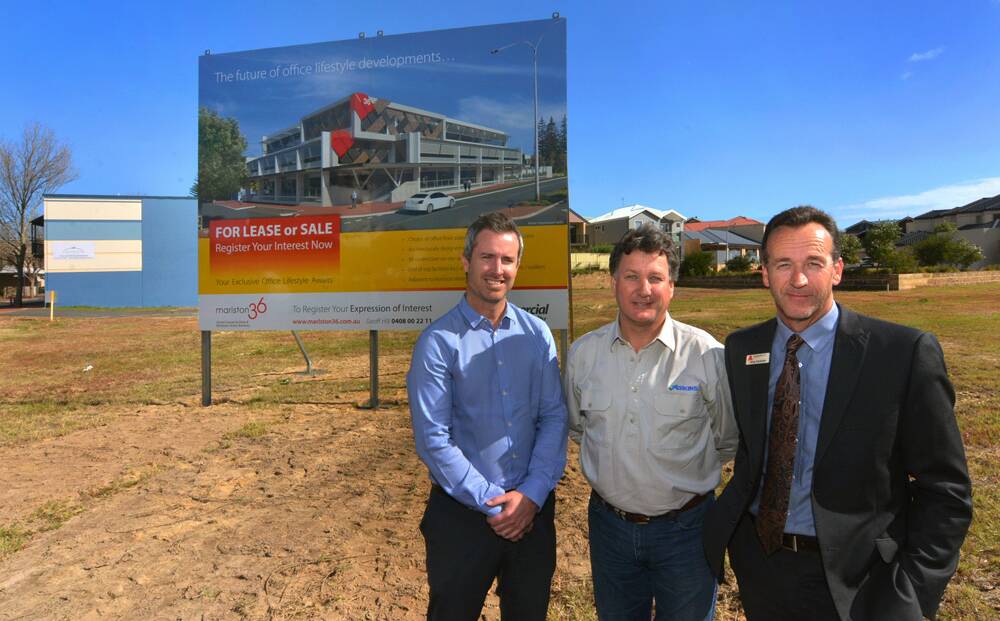 Marlston 36 selling agent Geoff Hill with Perkins Builders principal Dan Perkins and Summit Realty South West principal Greg Gardiner.