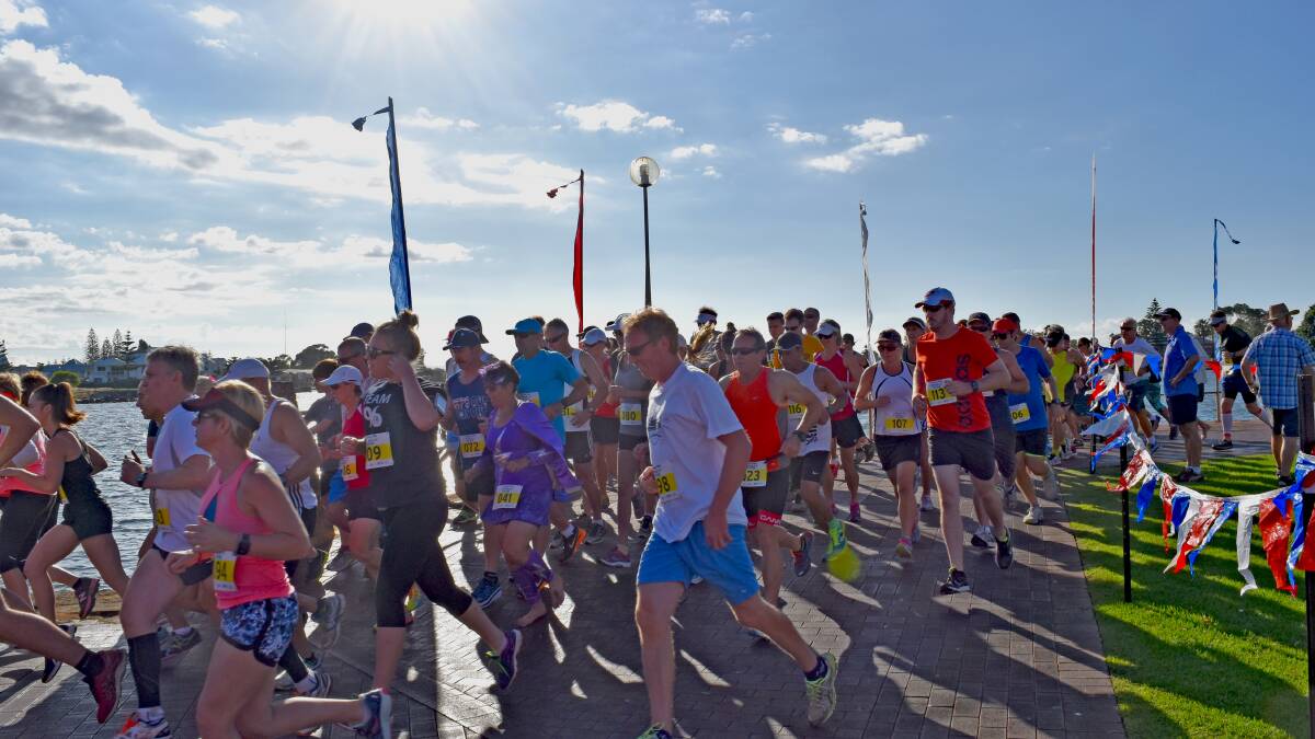 Hundreds of Bunbury runners pounded the pavement at the Leschenault Inlet for the Bunbury Mail Australia Day fun run.