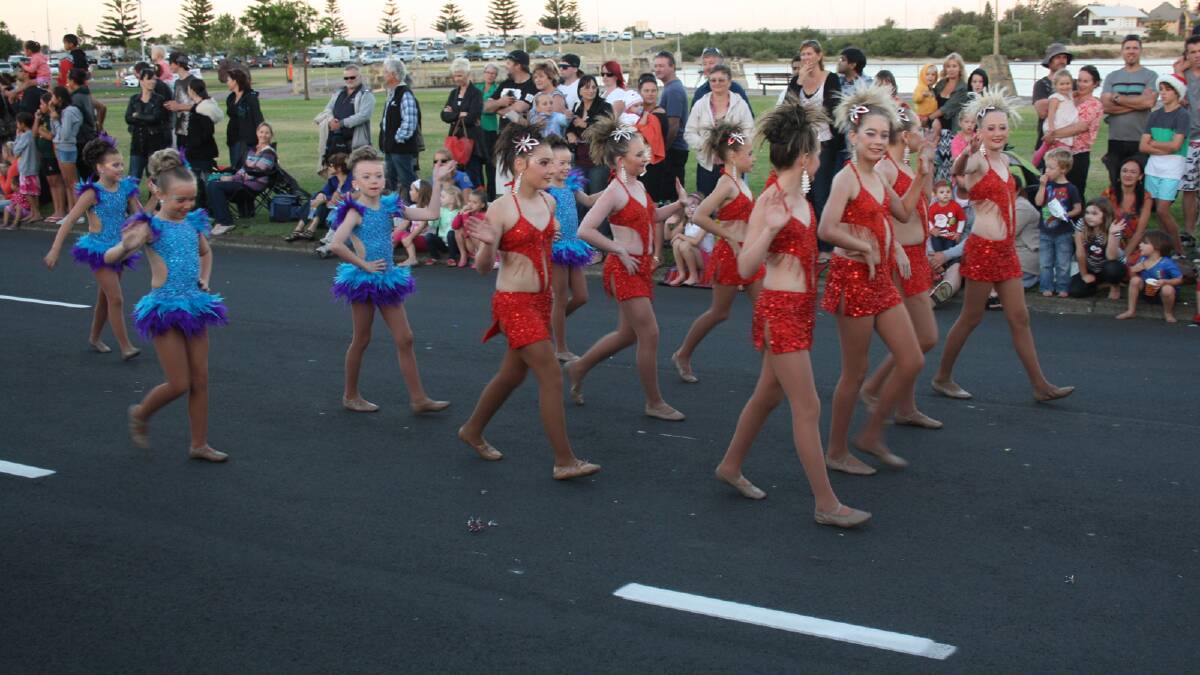 The participants in the 2013 City of Bunbury Christmas Parade.