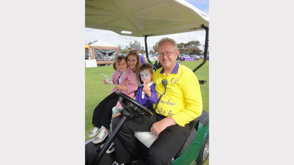 Hundreds turn out for tenth anniversary of Relay for Life at Payne Park on the weekend.