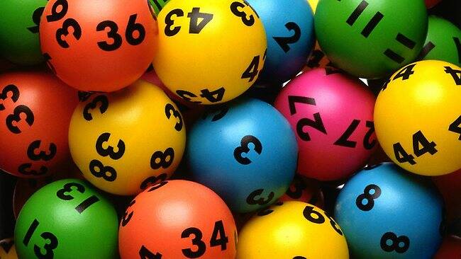 Couple win lotto after 40 years of same numbers