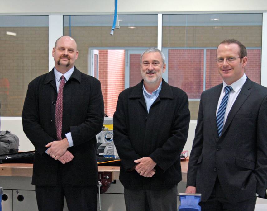 Eaton Community College associate principal Grant Walton, Apprentice and Traineeship Company training manager Warren Cluff and South West Institute of Technology managing director Duncan Anderson. (From 2014)
