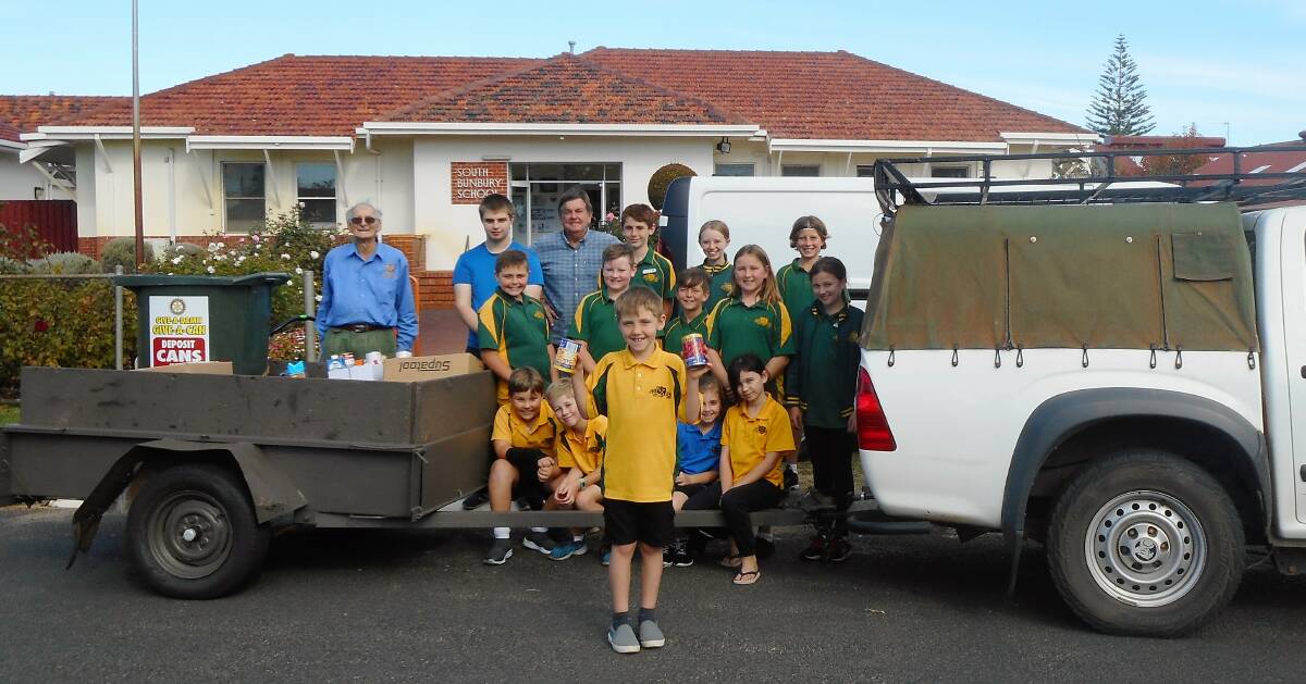 Giving back to community: South Bunbury Primary School students with members from the Bunbury Rotary Club. Photo: Supplied. 