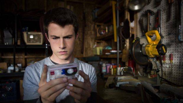 In the series, Clay Jensen finds cassette tapes left by teenager Hannah Baker. Photo: Netflix