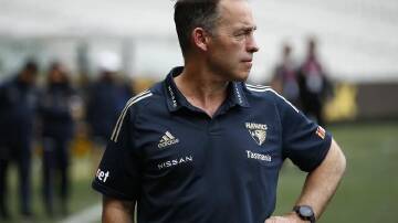 North Melbourne have reportedly offered Alastair Clarkson a long-term deal to coach the AFL club. (Daniel Pockett/AAP PHOTOS)