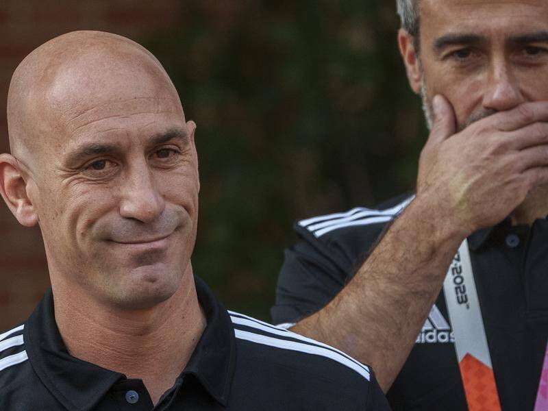 Ex-Spain soccer federation chief Luis Rubiales (l) has been accused of kissing an English player. (AP PHOTO)