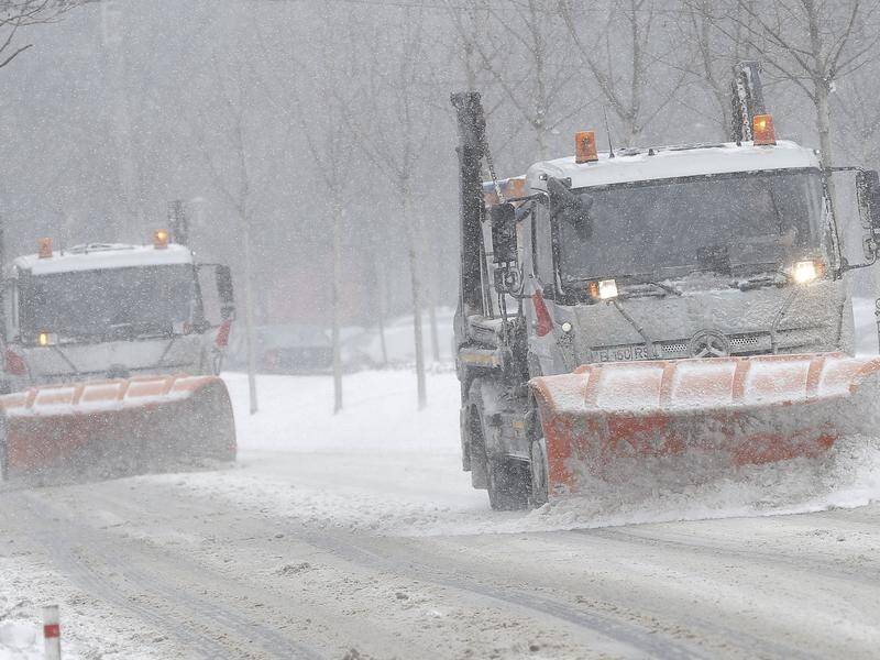 A deadly snow storm has caused travel chaos in Romania and other European countries.