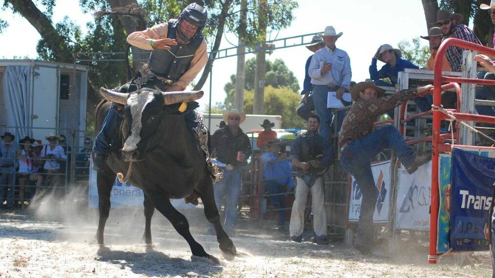 The Esperance Rodeo entertained a large crowd at the Greater Sports Ground last weekend. Photo: Liz Langdale/Esperance Express.
