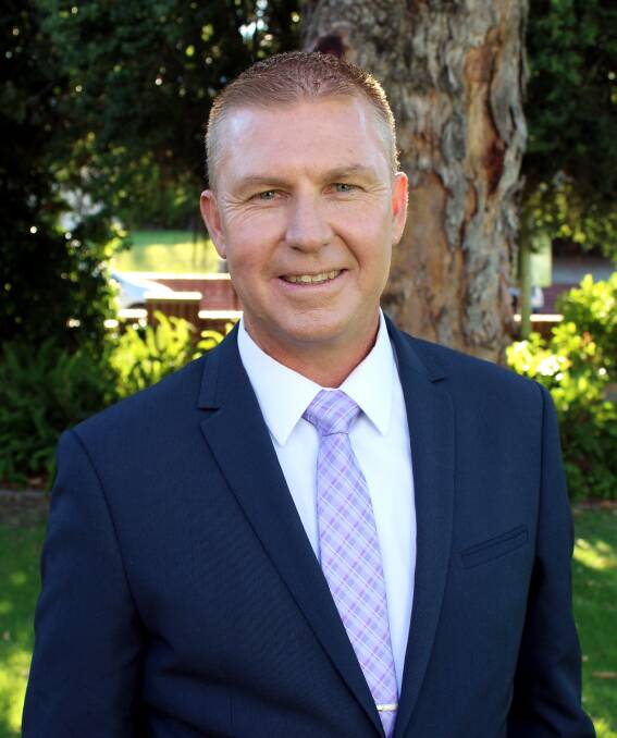 Bunbury councillor James Hayward will run for the seat of Bunbury in the 2017 election.