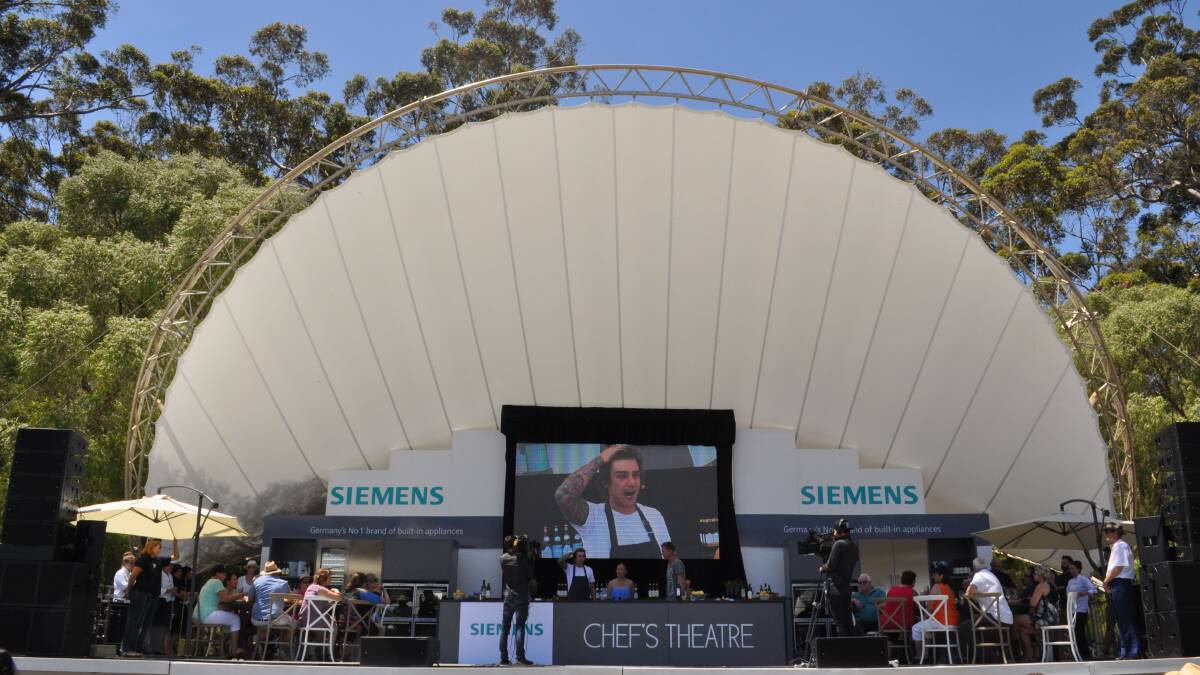 Matt Stone and Poh talk to the crowd about seasonal cooking 